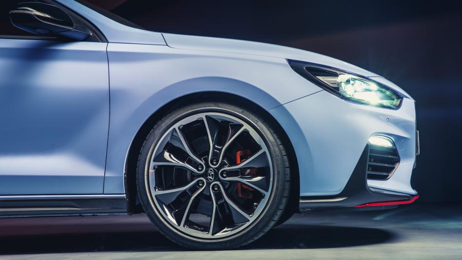 Детали экстерьера Hyundai i30 N 2017 года  (WW) (фото 13 из 47)